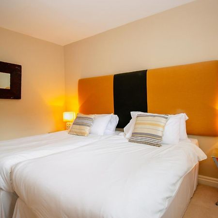 Turnberry Apartments الغرفة الصورة